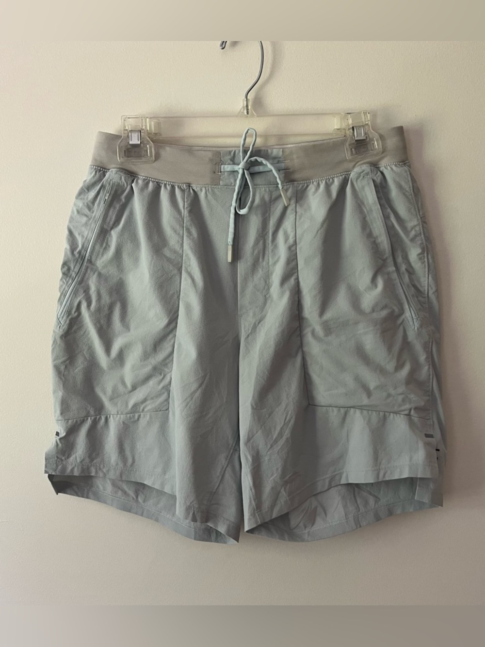 Men's Lululemon License To Train Shorts Medium Light Blue Workout Gym